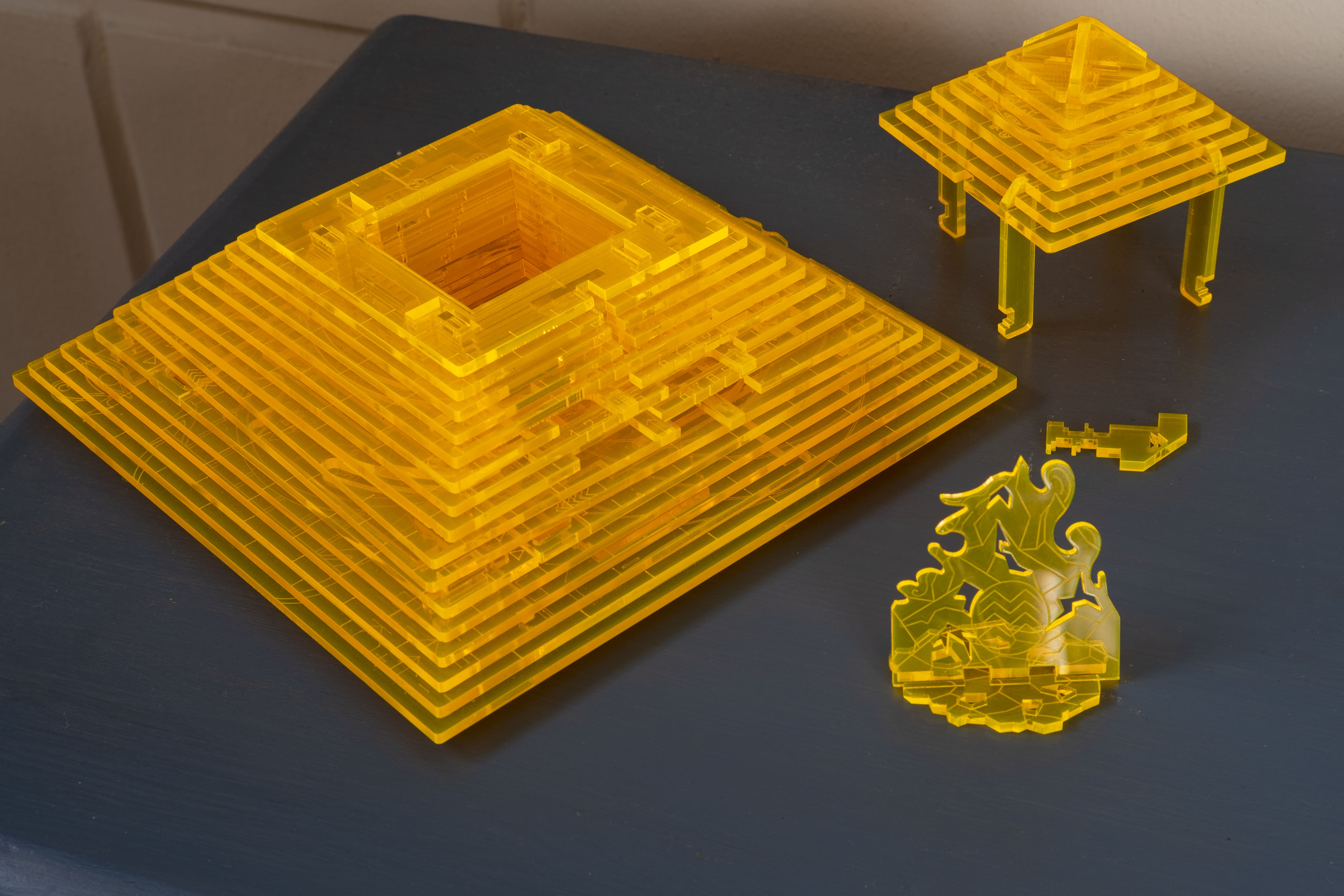 Fotos und Abbildungen von Quest Pyramid Flaming Sand. ESC WELT.